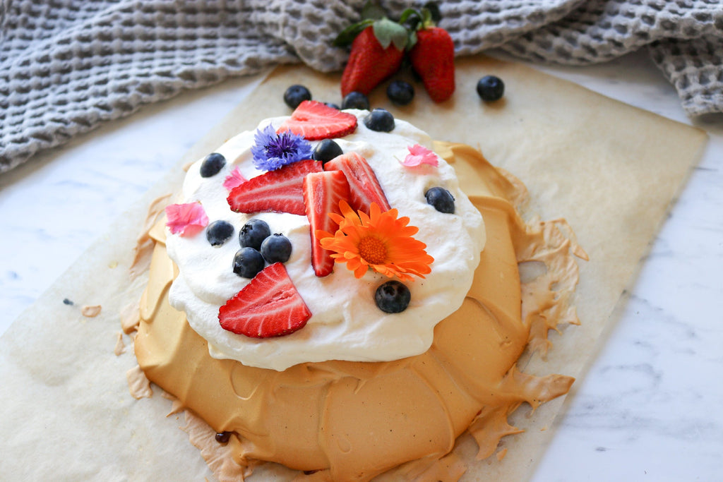 Keto Christmas Pavlova (GF, DF, RSF)