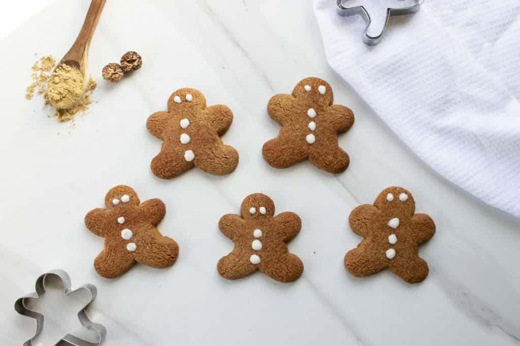 Christmas Gingerbread Men Cookies (Paleo, GF, DF, RSF)